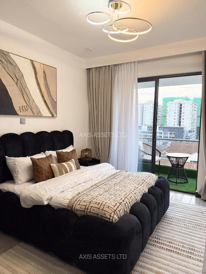 2 Bed Apartment with En Suite in Lavington - 2