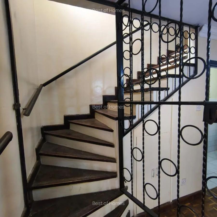 3 Bed Apartment with En Suite in Kilimani - 4