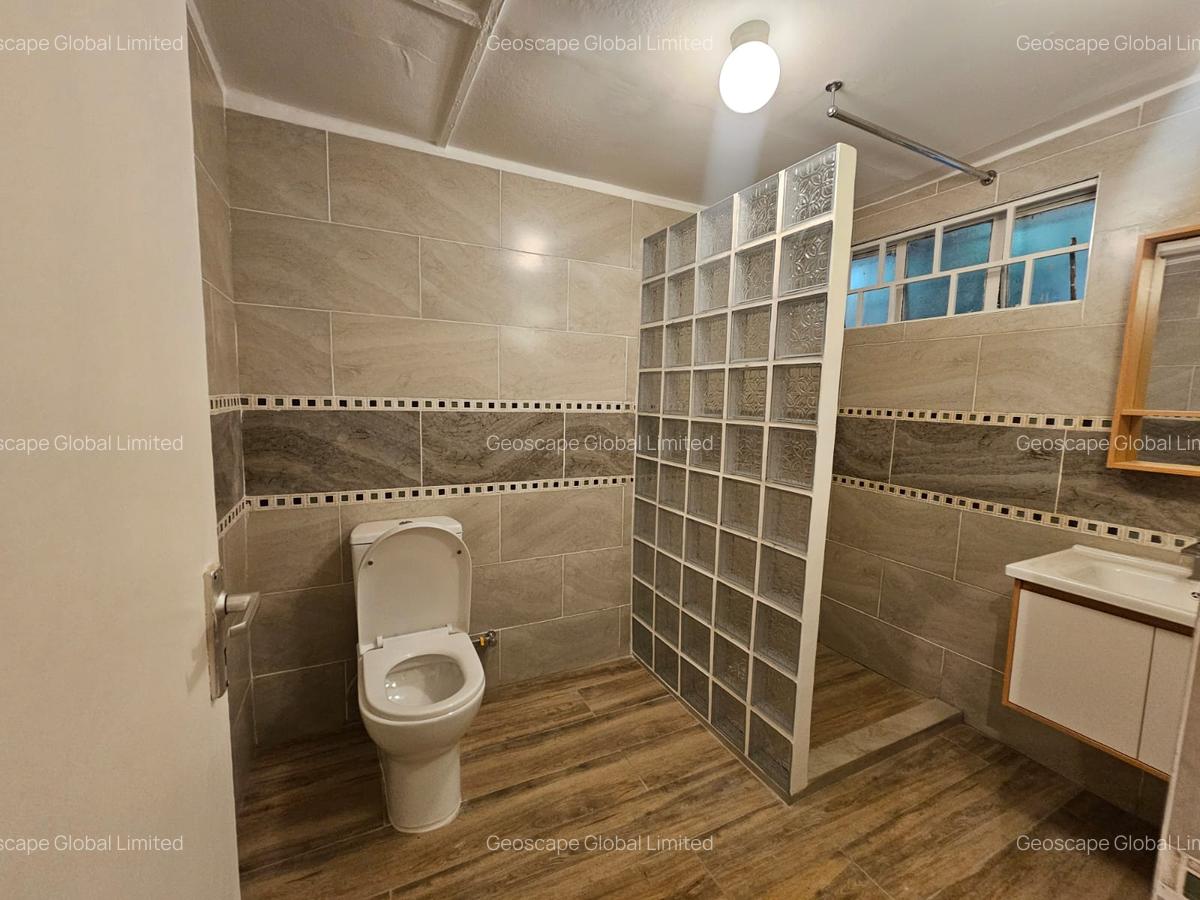 4 Bed House with En Suite in Thigiri - 12