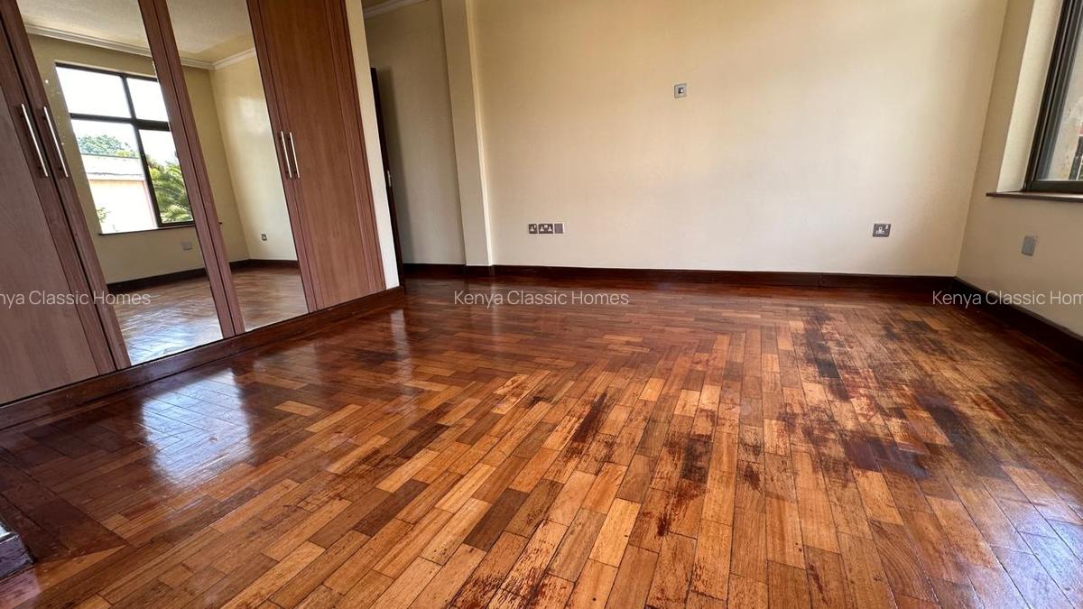 2 Bed Apartment with En Suite at State House - 11