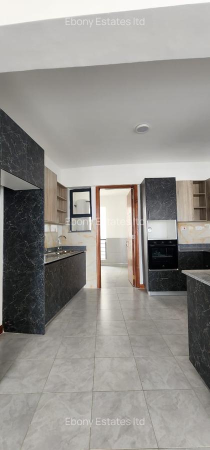 3 Bed Apartment with En Suite in Kilimani - 5
