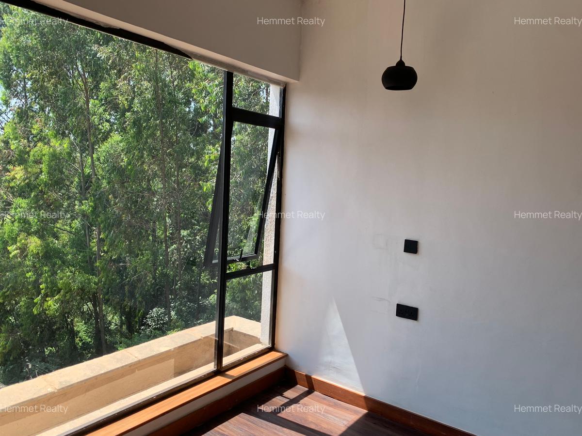 5 Bed Townhouse with En Suite in Kitisuru - 6