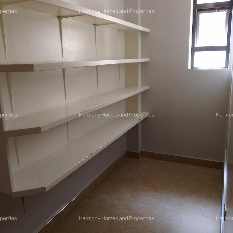 4 Bed Apartment with En Suite at Riverside - 5