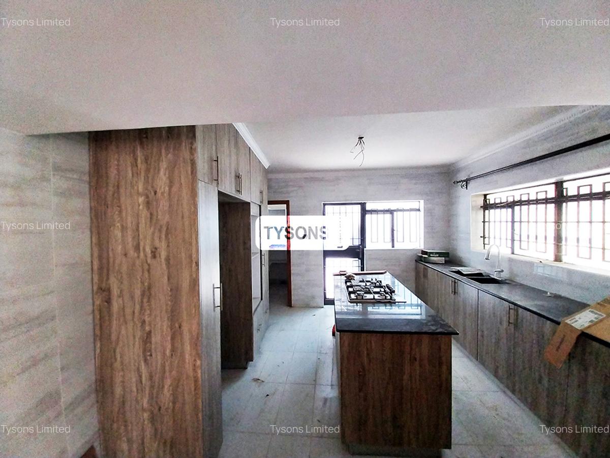 5 Bed House with En Suite in Westlands Area - 4