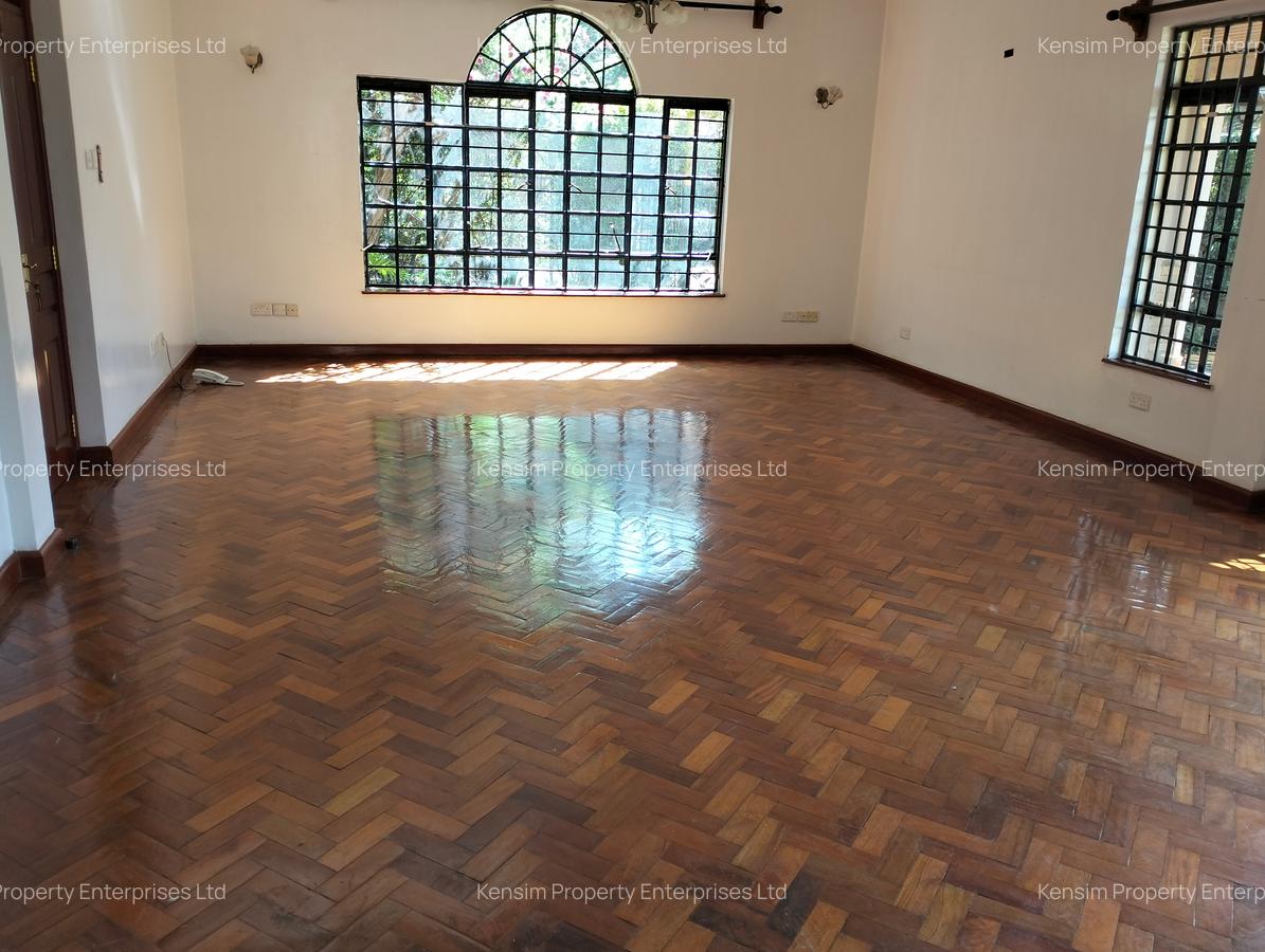 4 Bed Townhouse with En Suite in Kitisuru - 5