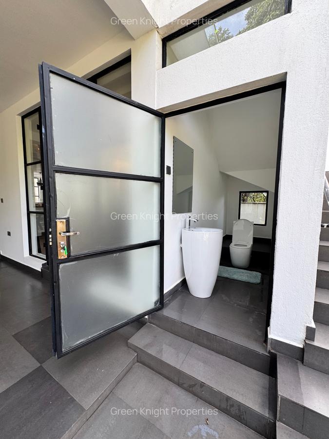 3 Bed House with En Suite in Karen Hardy - 16