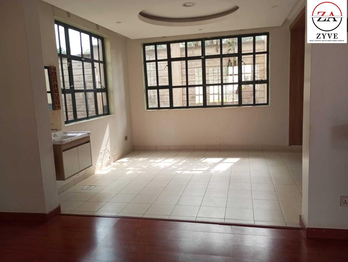 4 Bed House with En Suite at Lavington - 20