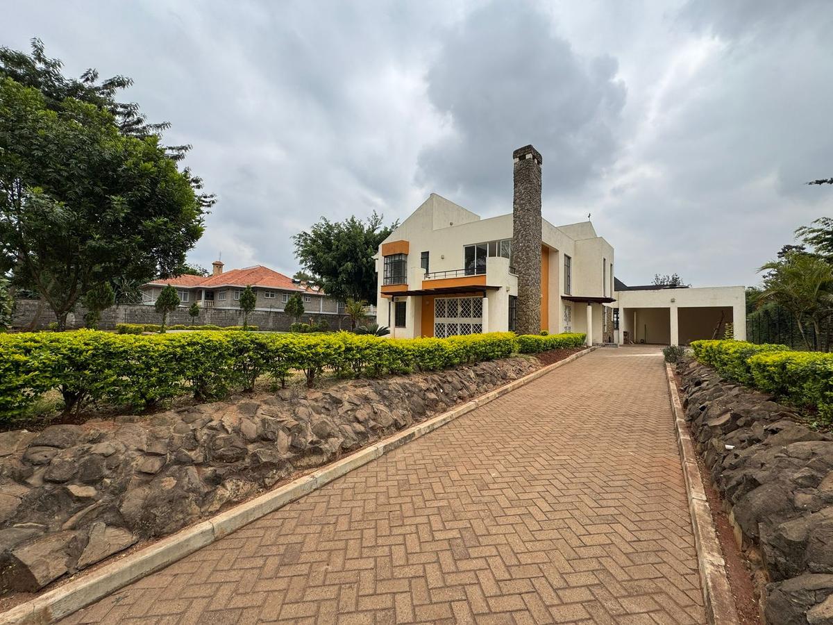 4 Bed House with En Suite in Runda - 1