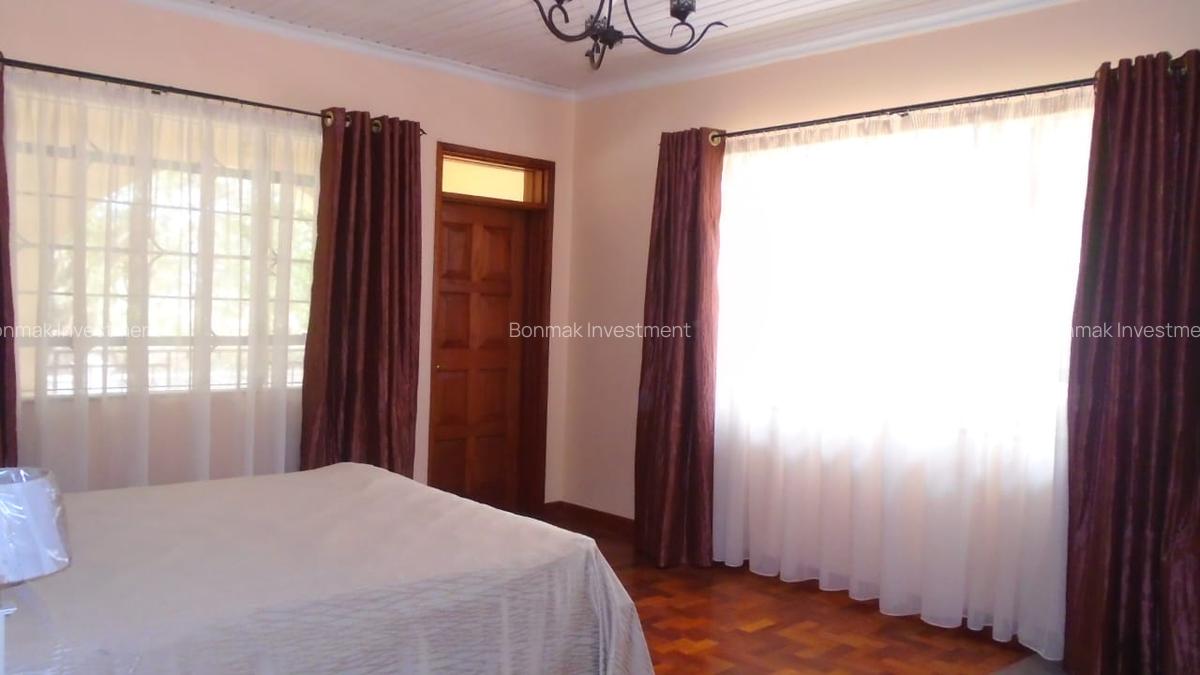 4 Bed Townhouse with En Suite at Lavington Green - 12