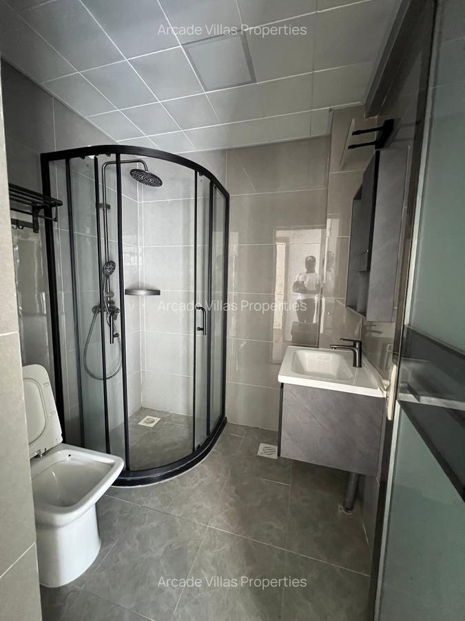 2 Bed Apartment with En Suite in Riverside - 10