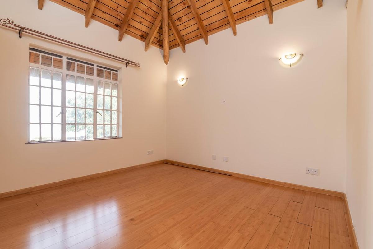 5 Bed Townhouse with En Suite in Kileleshwa - 11