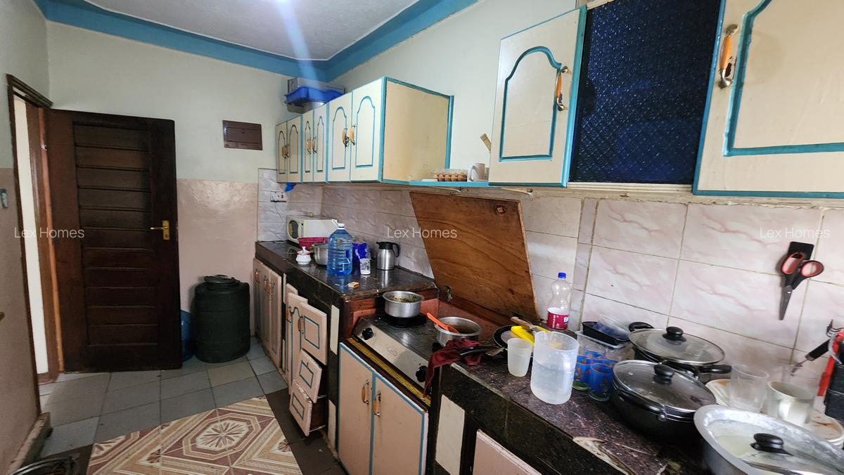 4 Bed House with En Suite at Mashuria - 12