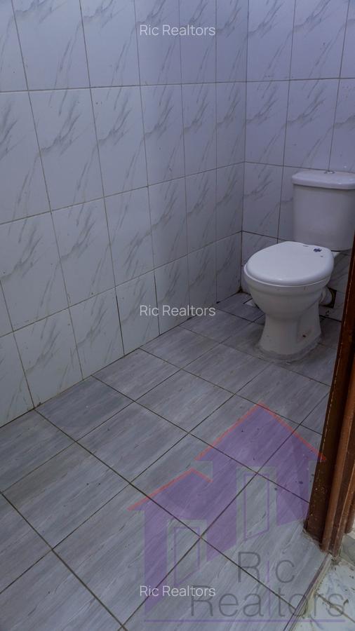 3 Bed House with En Suite at Oloolsurutia Road - 16