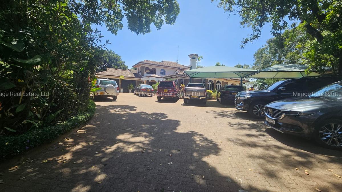 Commercial Property in Lavington - 3