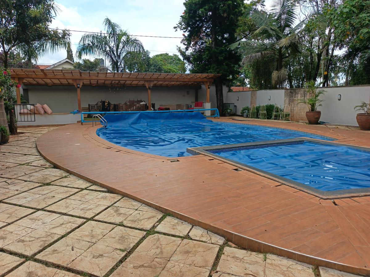 6 Bed House with En Suite in Kyuna - 18