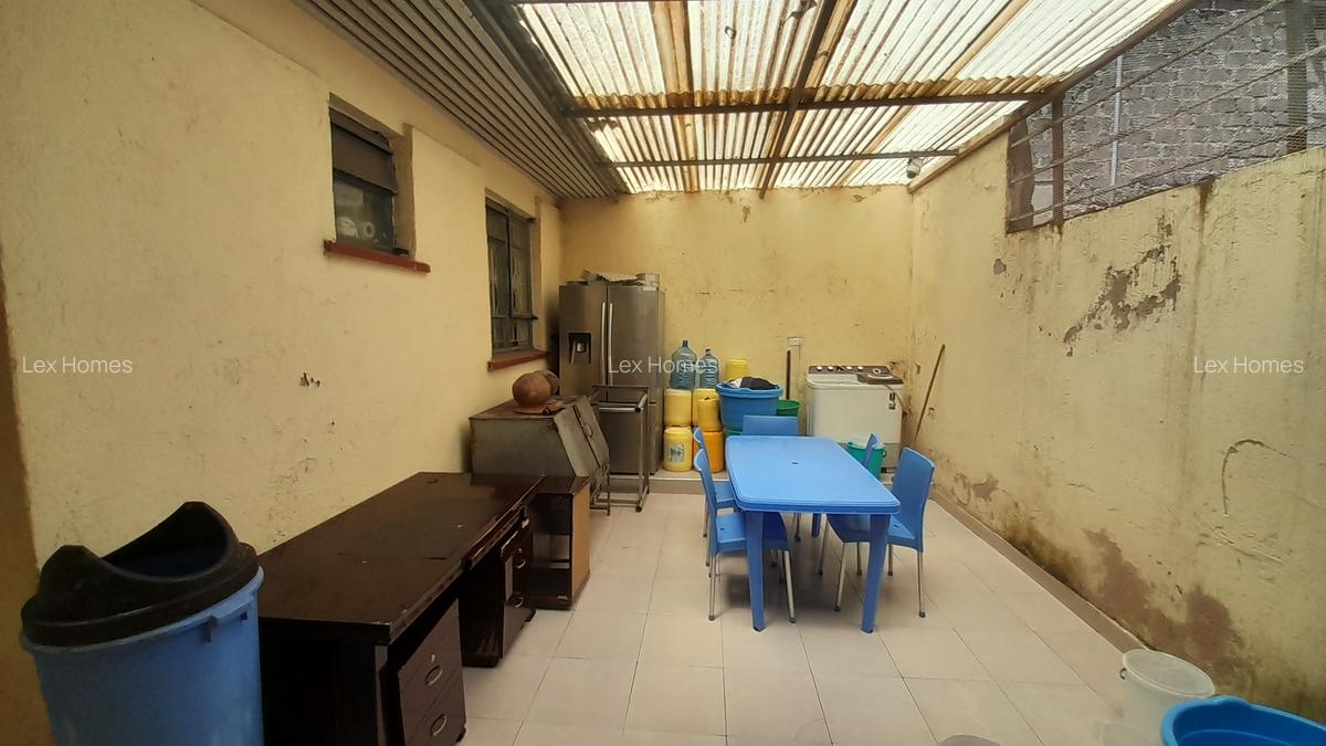 3 Bed Townhouse with En Suite at Langata - 11