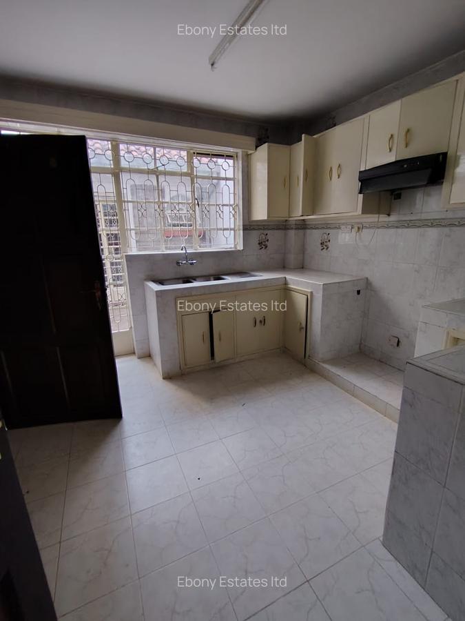 4 Bed Townhouse with En Suite in Lavington - 7