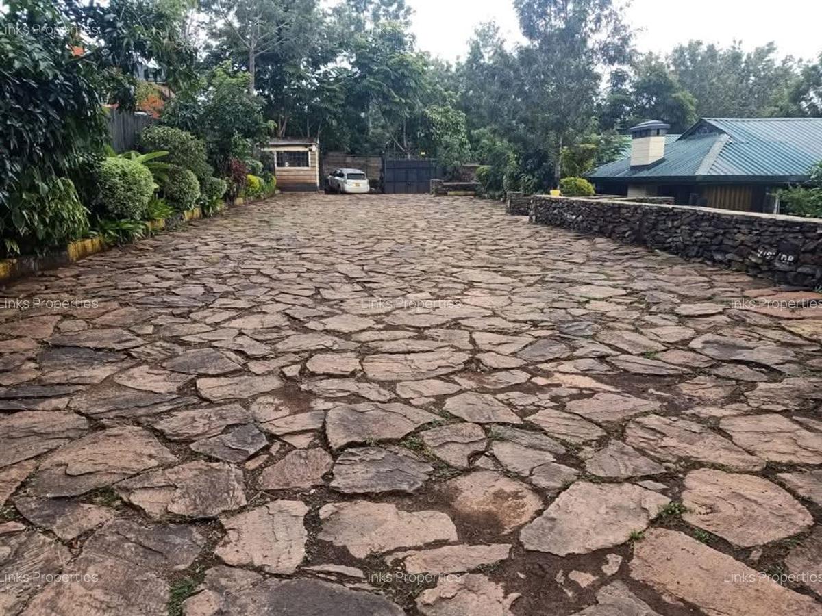 3 Bed House with En Suite at Karen - 10