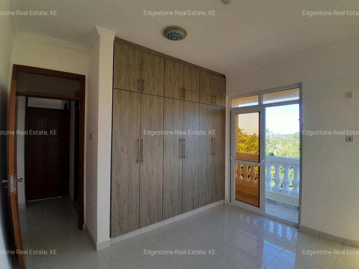 3 Bed Apartment with En Suite in Mtwapa - 17