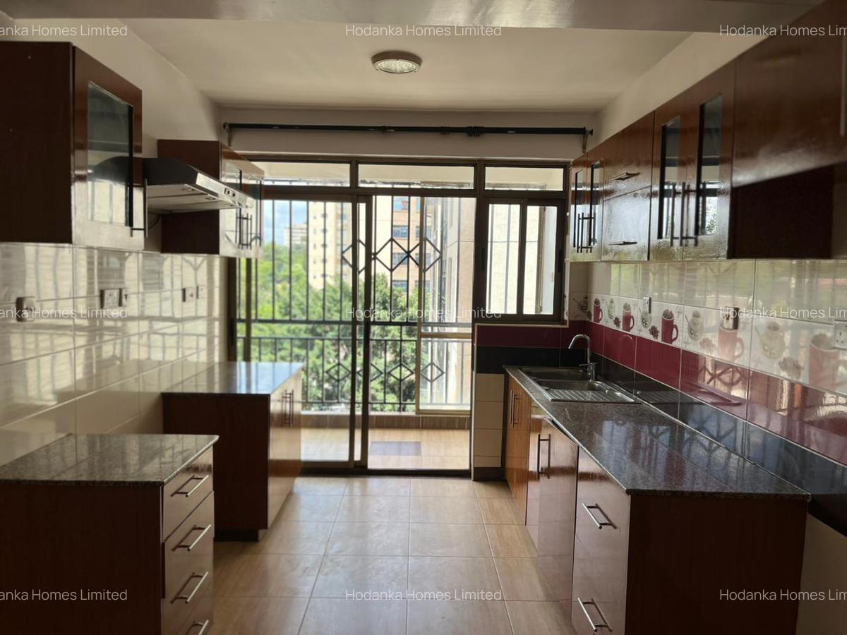 Serviced 3 Bed Apartment with En Suite in Kilimani - 17