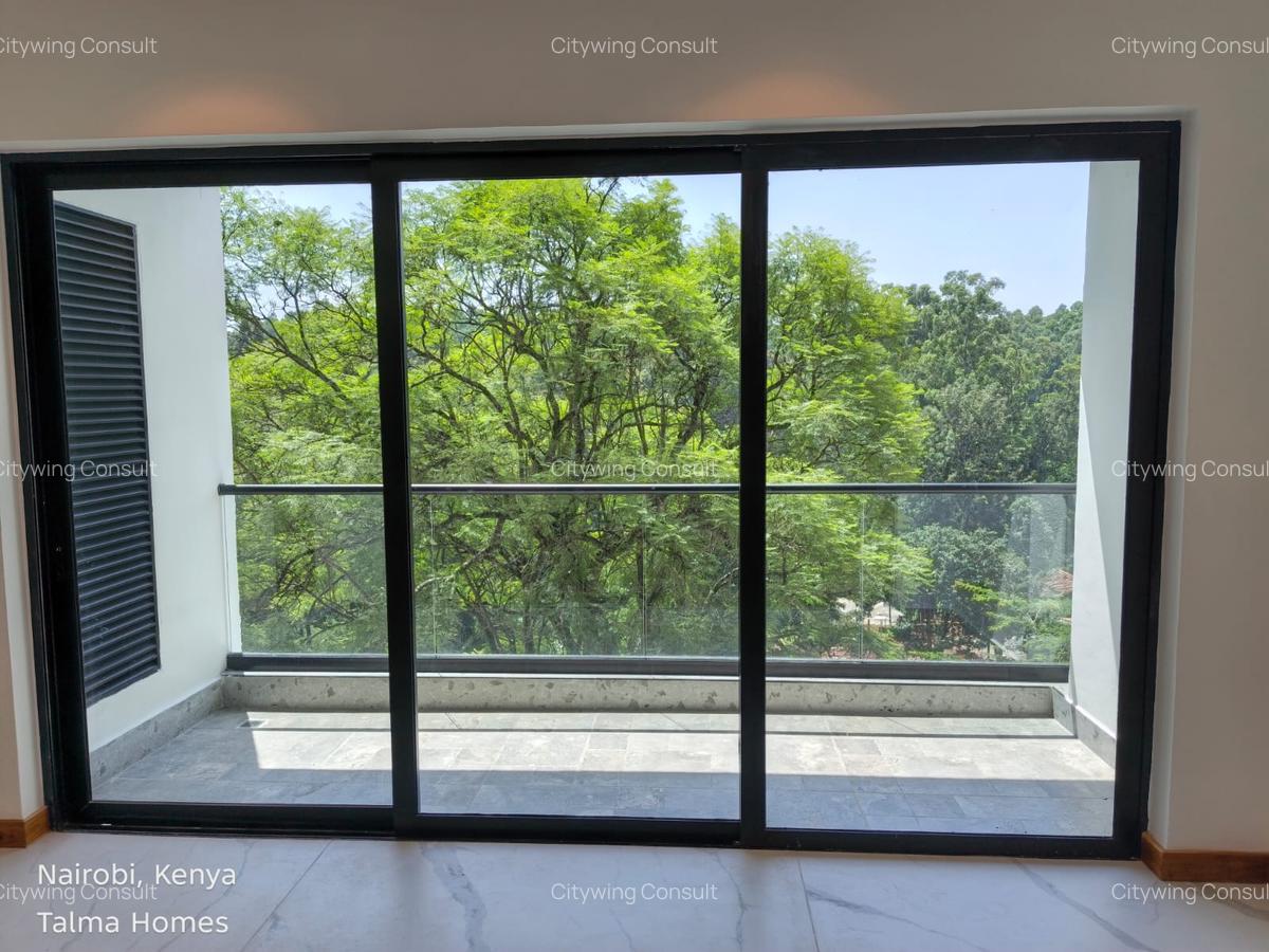 2 Bed Apartment with En Suite at Peponi Road - 10