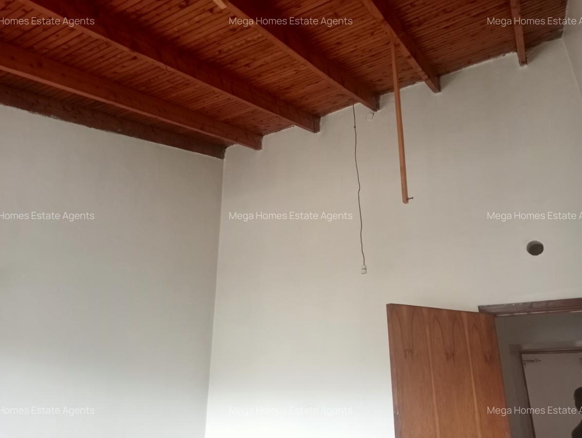 4 Bed Townhouse with En Suite at Gitanga Road - 16