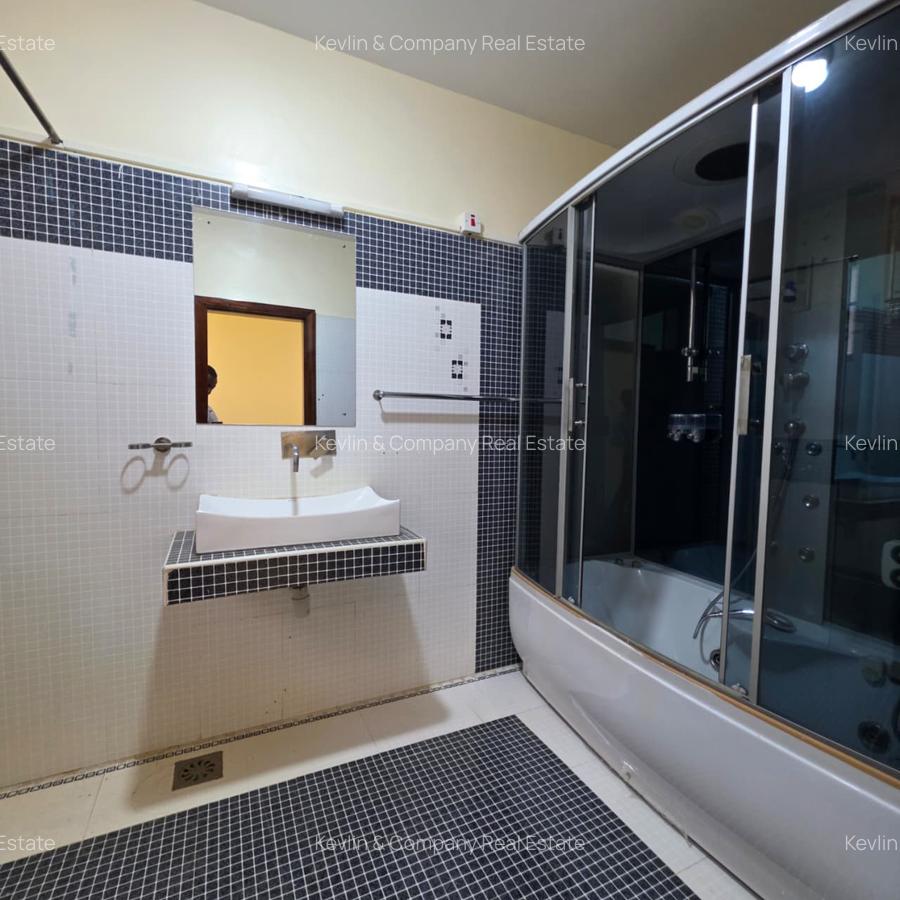 4 Bed Apartment with En Suite in Lavington - 16