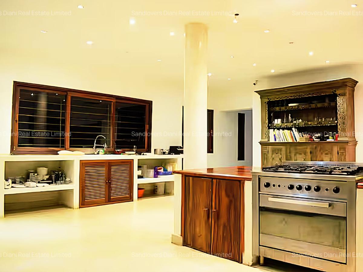 5 Bed Villa with En Suite in Diani - 9