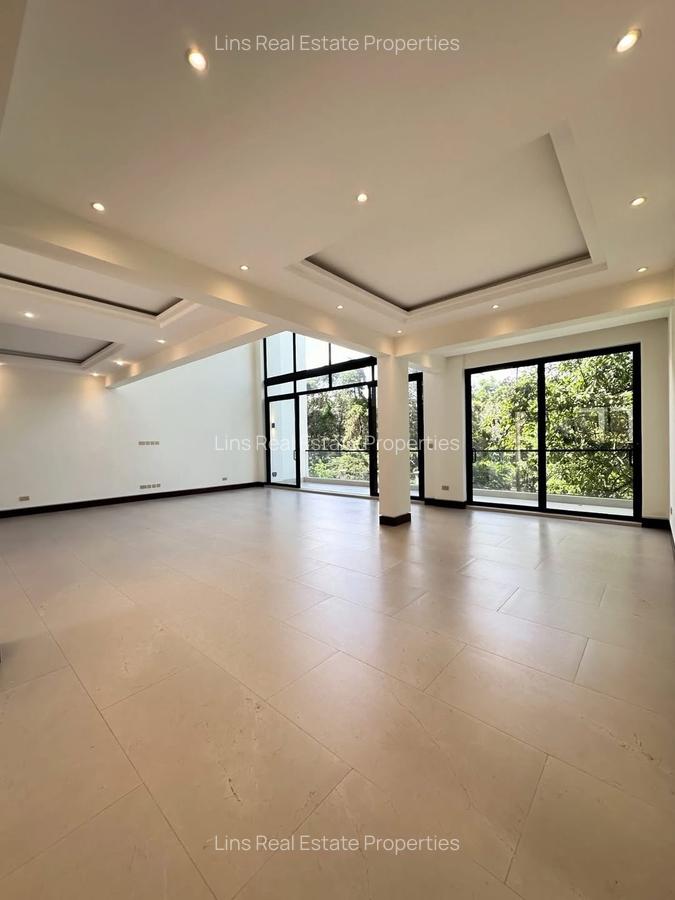 5 Bed Townhouse with En Suite in Kitisuru - 3