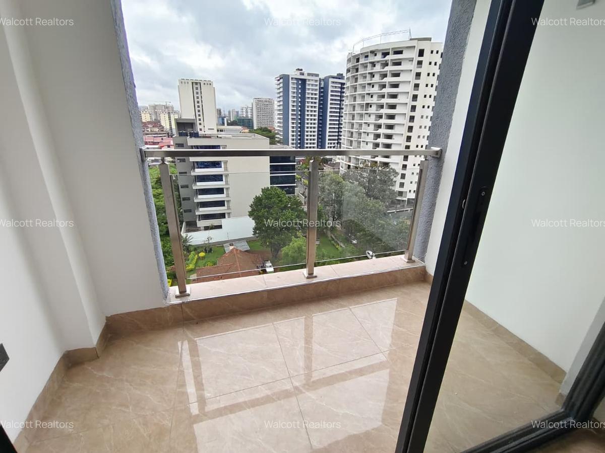 1 Bed Apartment with En Suite in Kilimani - 9