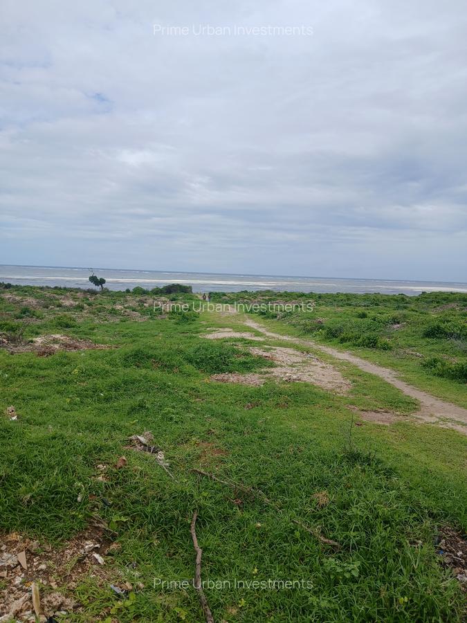 2 ac Land in Watamu - 5