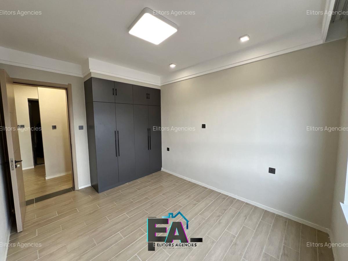 1 Bed Apartment with En Suite at Hatheru Road - 8