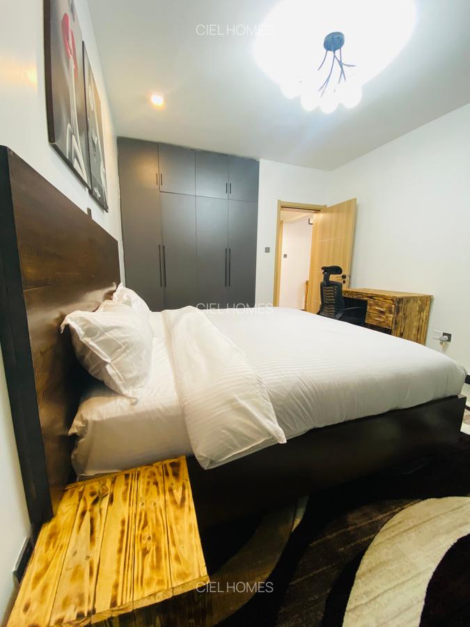 Serviced 1 Bed Apartment with En Suite at Wood Avenue - 10