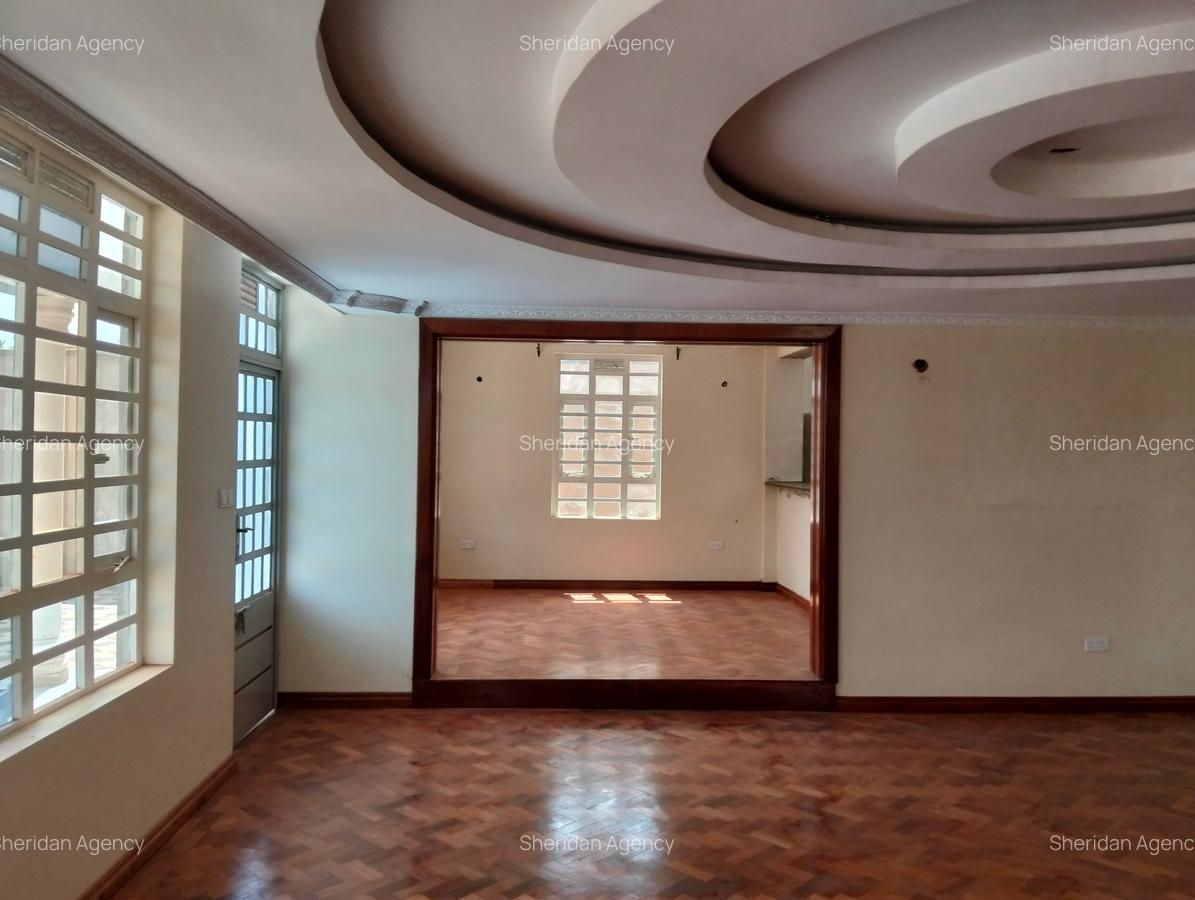 4 Bed Townhouse with En Suite at Croton Ridge - 5