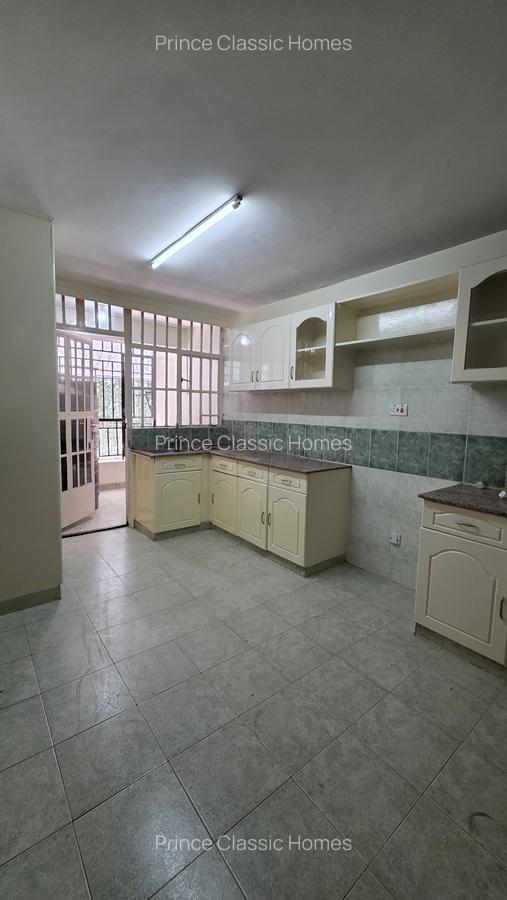3 Bed Apartment with En Suite in Lavington - 3