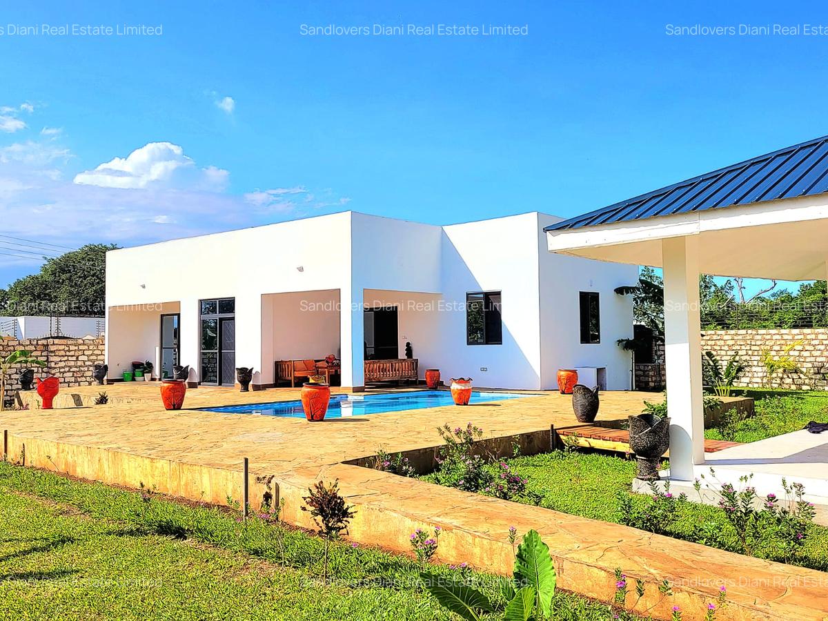 3 Bed Villa with En Suite in Diani - 3
