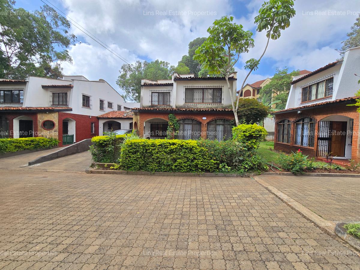 4 Bed Townhouse with En Suite in Lavington - 2