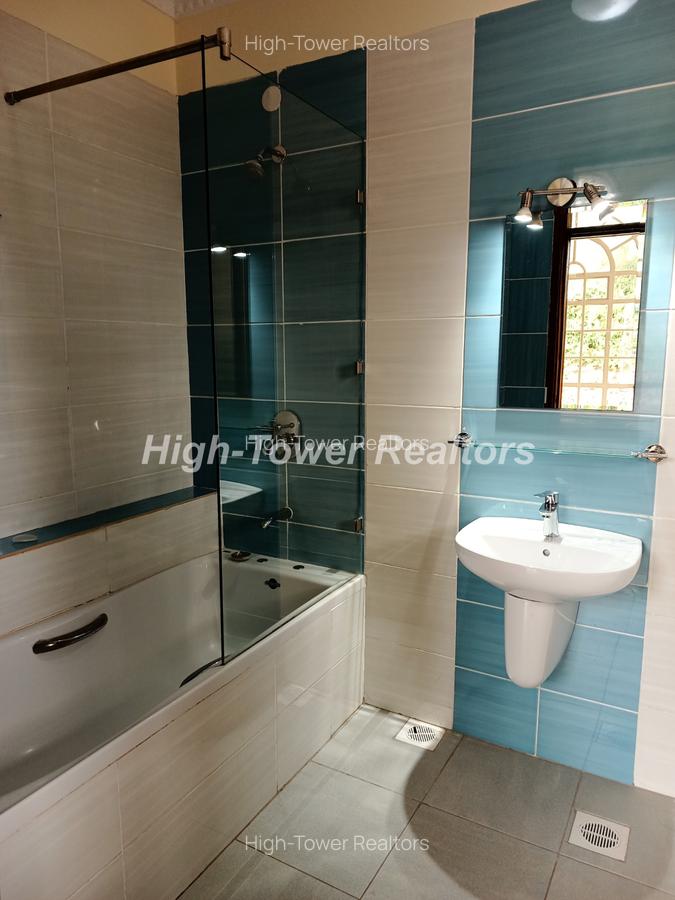 4 Bed House with En Suite in Karen - 12
