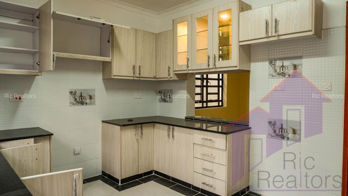 4 Bed Townhouse with En Suite at Merisho Road - 13