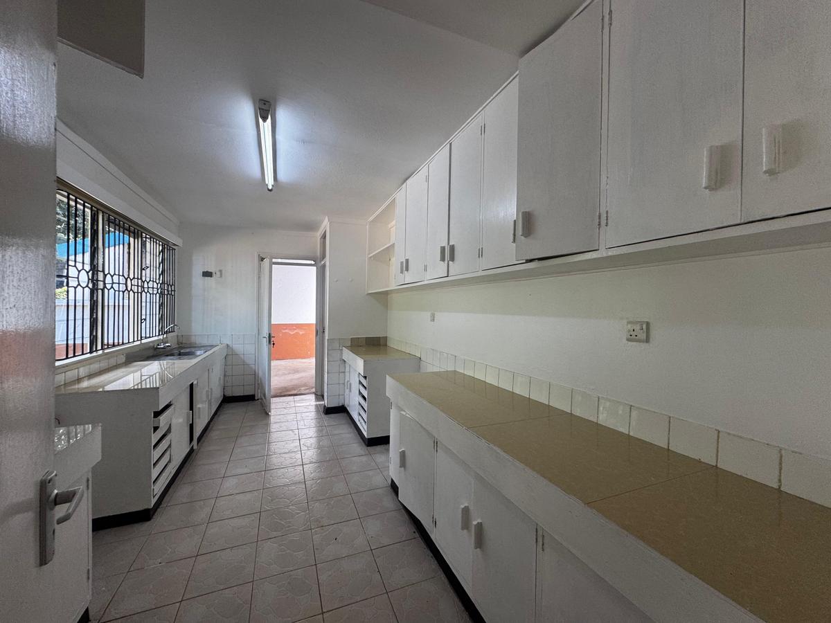4 Bed House with En Suite in Loresho - 20