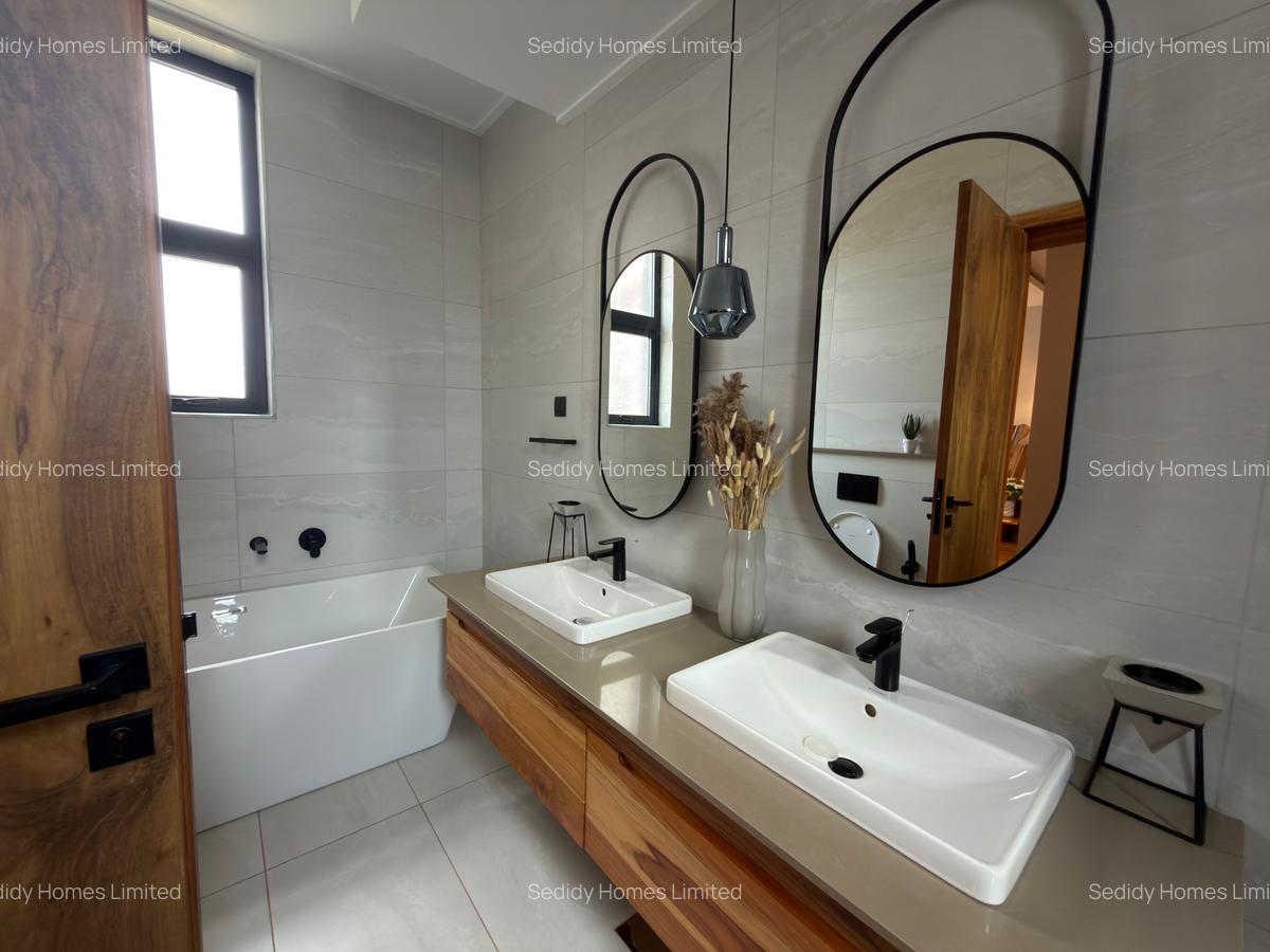 4 Bed Villa with En Suite in Loresho - 19