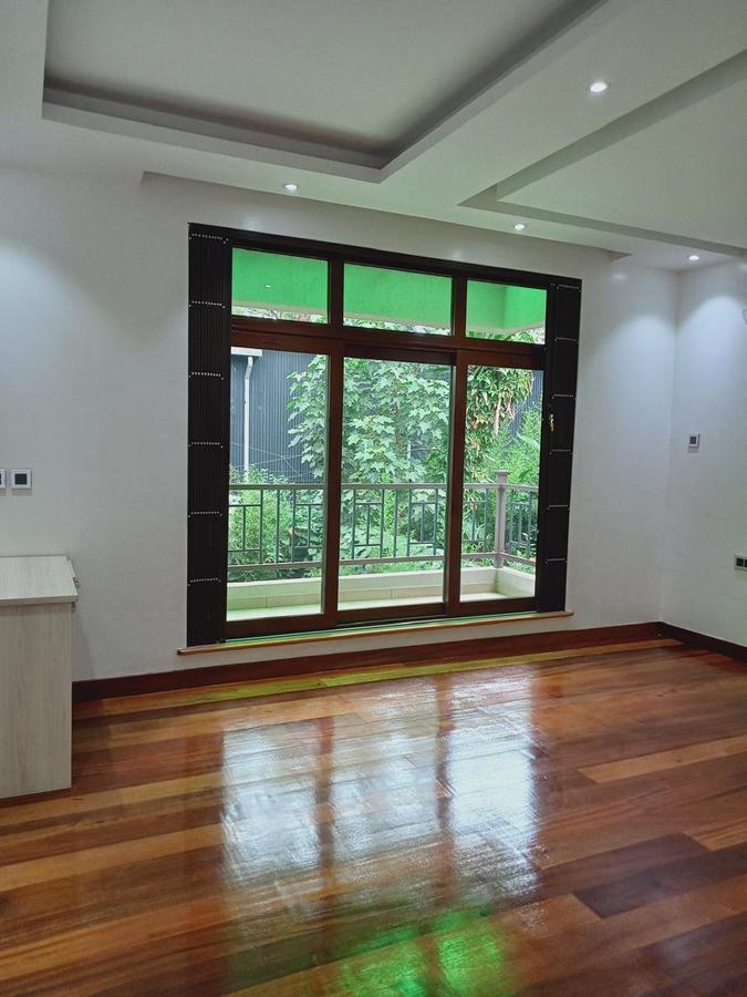 4 Bed Townhouse with En Suite at Maji Mazuri - 10