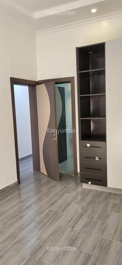 4 Bed Townhouse with En Suite at Membley - Eastern Bypass - 10