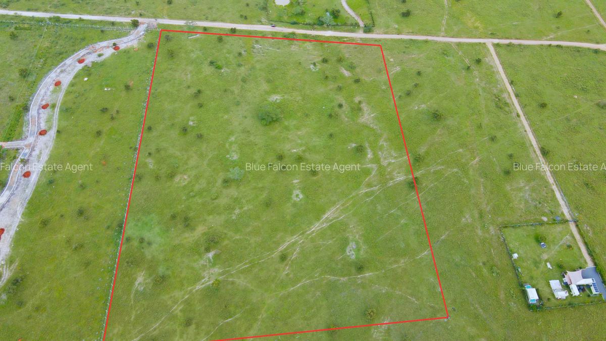 Land at Maanzoni - 1