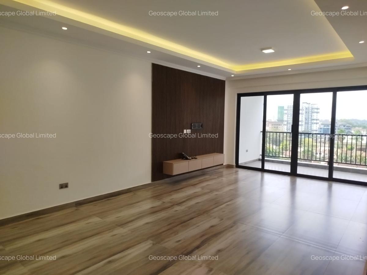 2 Bed Apartment with En Suite in Brookside - 1