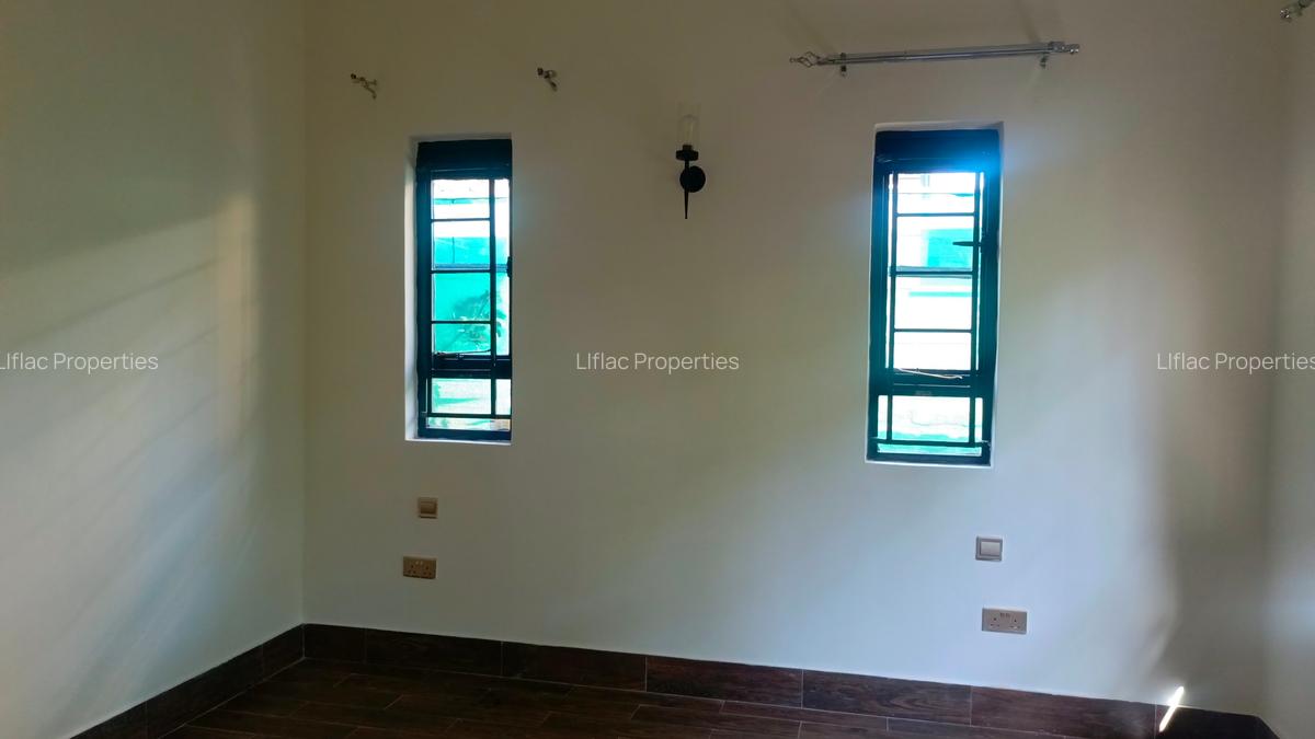 3 Bed House with En Suite in Runda - 12