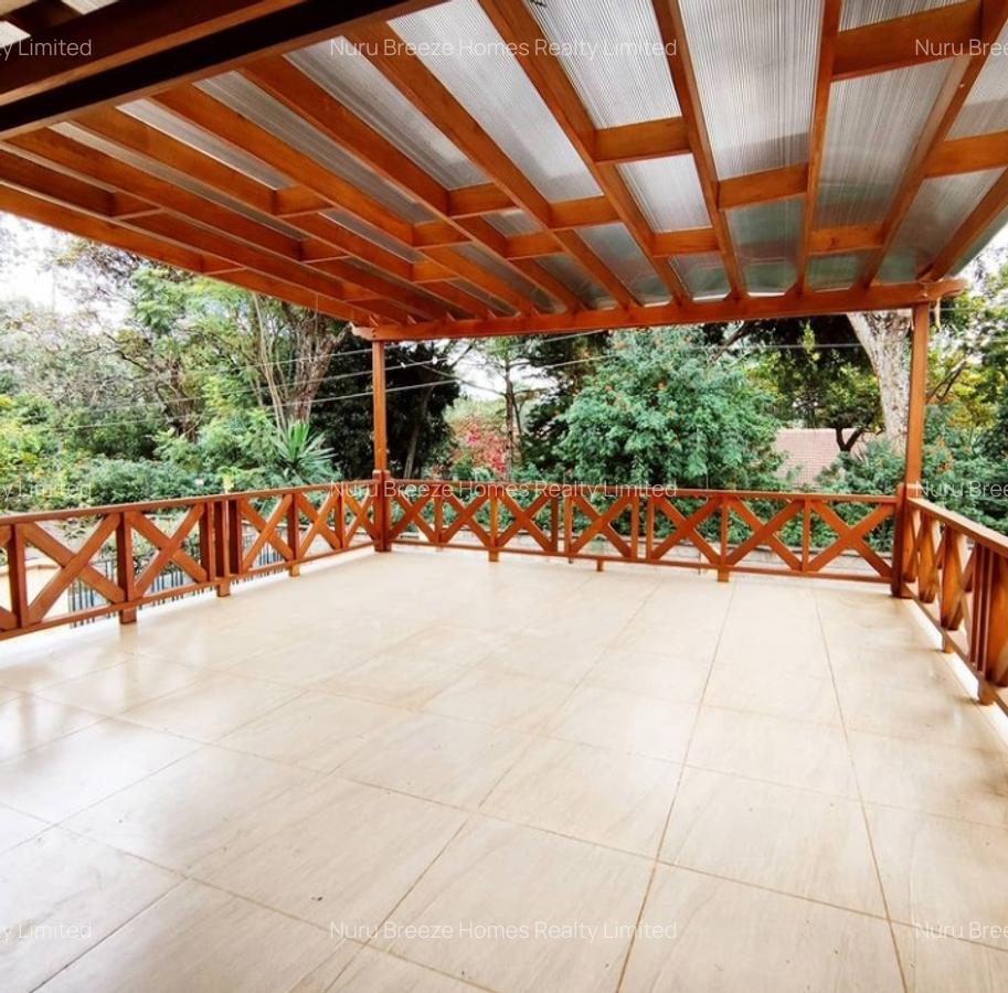 5 Bed Townhouse with En Suite in Lavington - 7