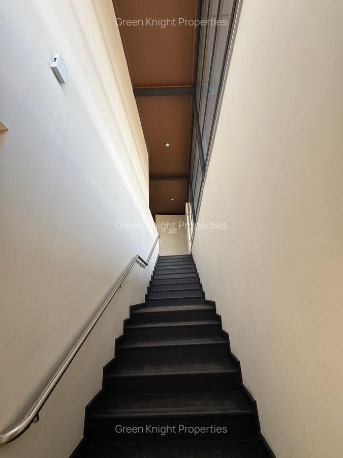 4 Bed Townhouse with En Suite in Runda - 5