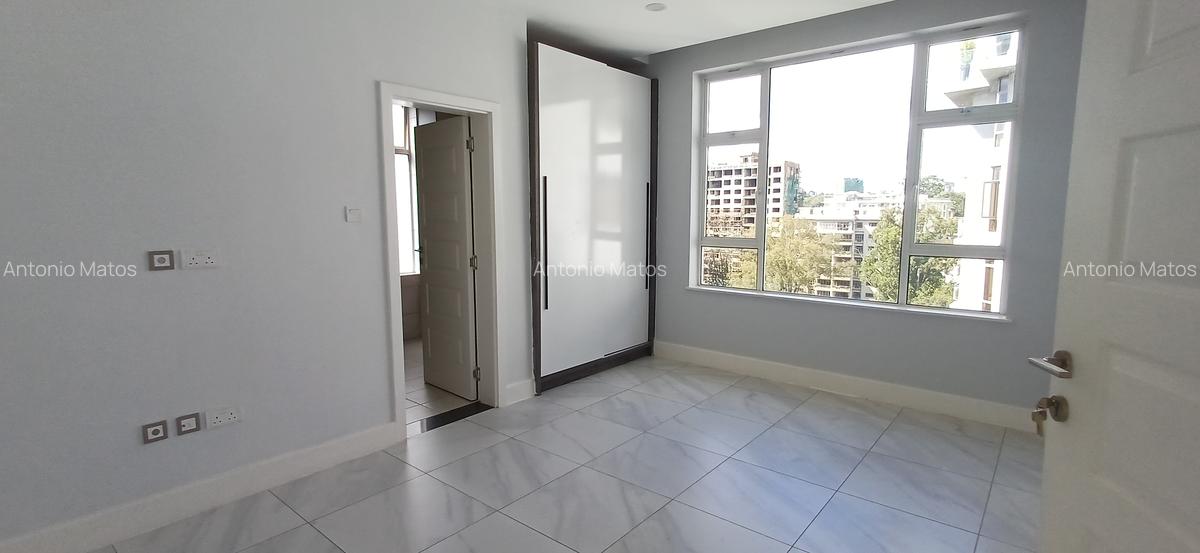 2 Bed Apartment with En Suite at Terrace Close - 7