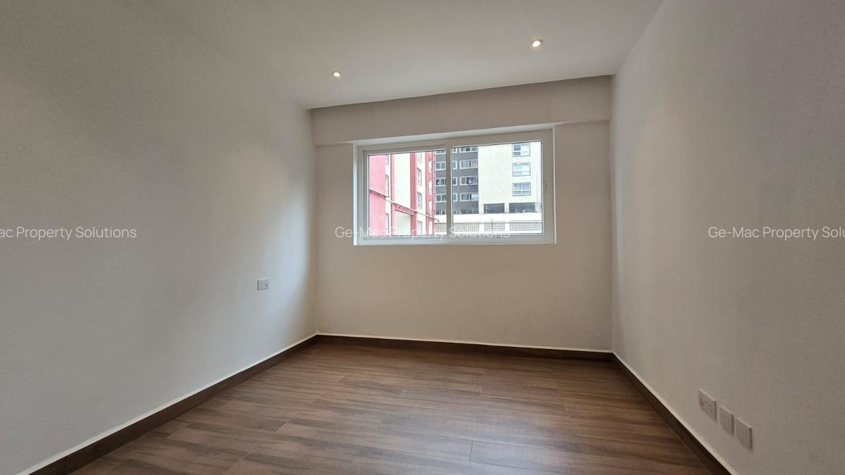 2 Bed Apartment with En Suite in Westlands Area - 5